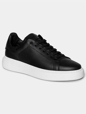 Good Man brand Legend London black size 8 new in box!